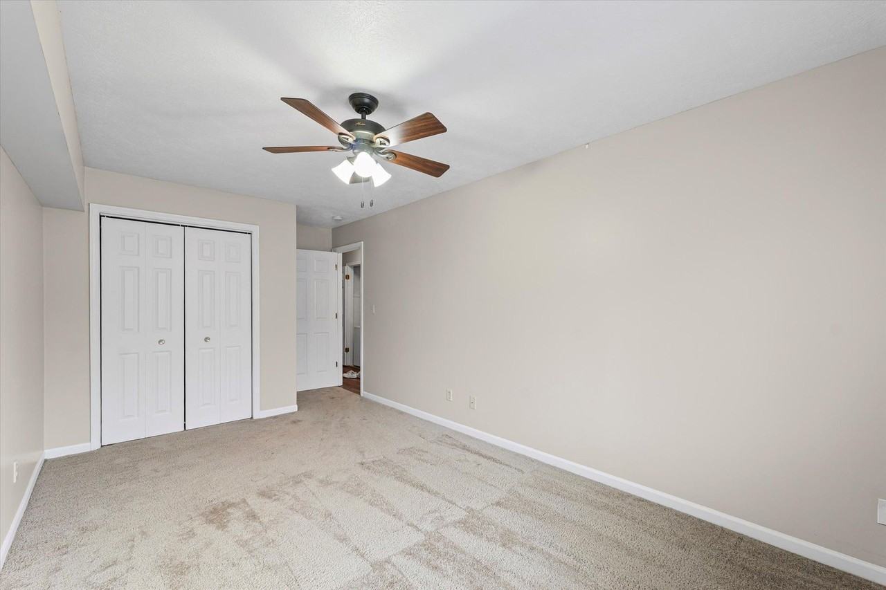 123 S Regency Dr - Photo 5 of 18