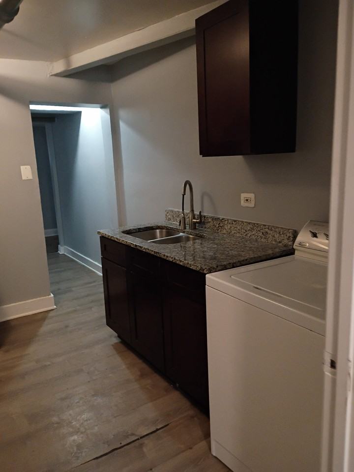 4539 S Calumet Ave #4539GRDN - Photo 2 of 6