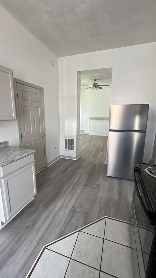 761 West 3rd Street - Photo 3 of 12