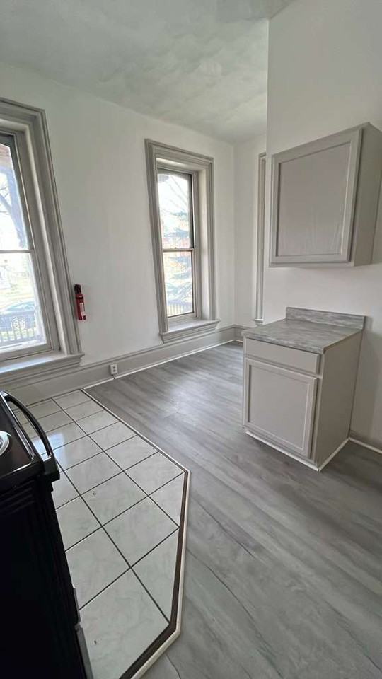 761 West 3rd Street - Photo 6 of 12