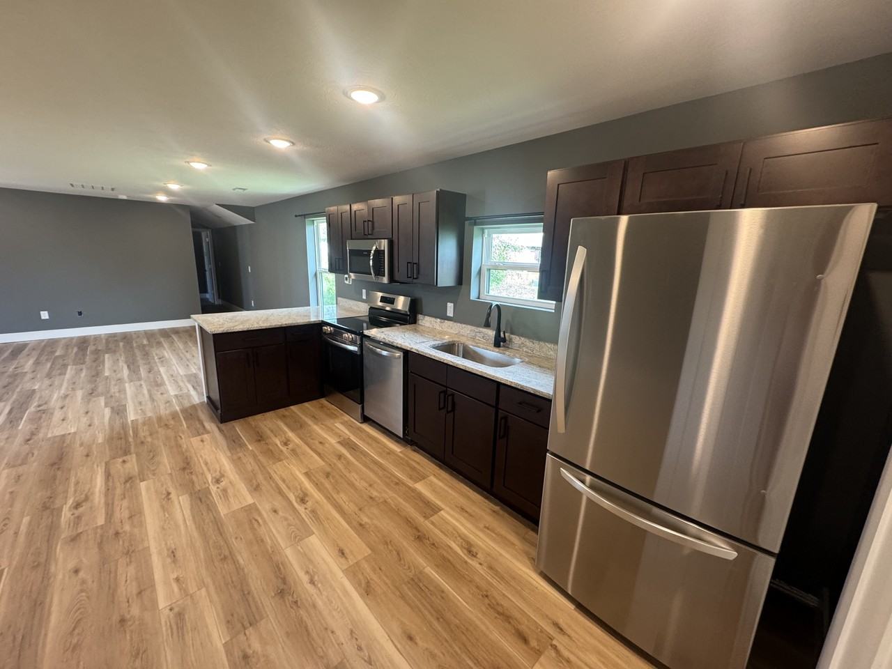 126 East Jefferson Street - Photo 4 of 50