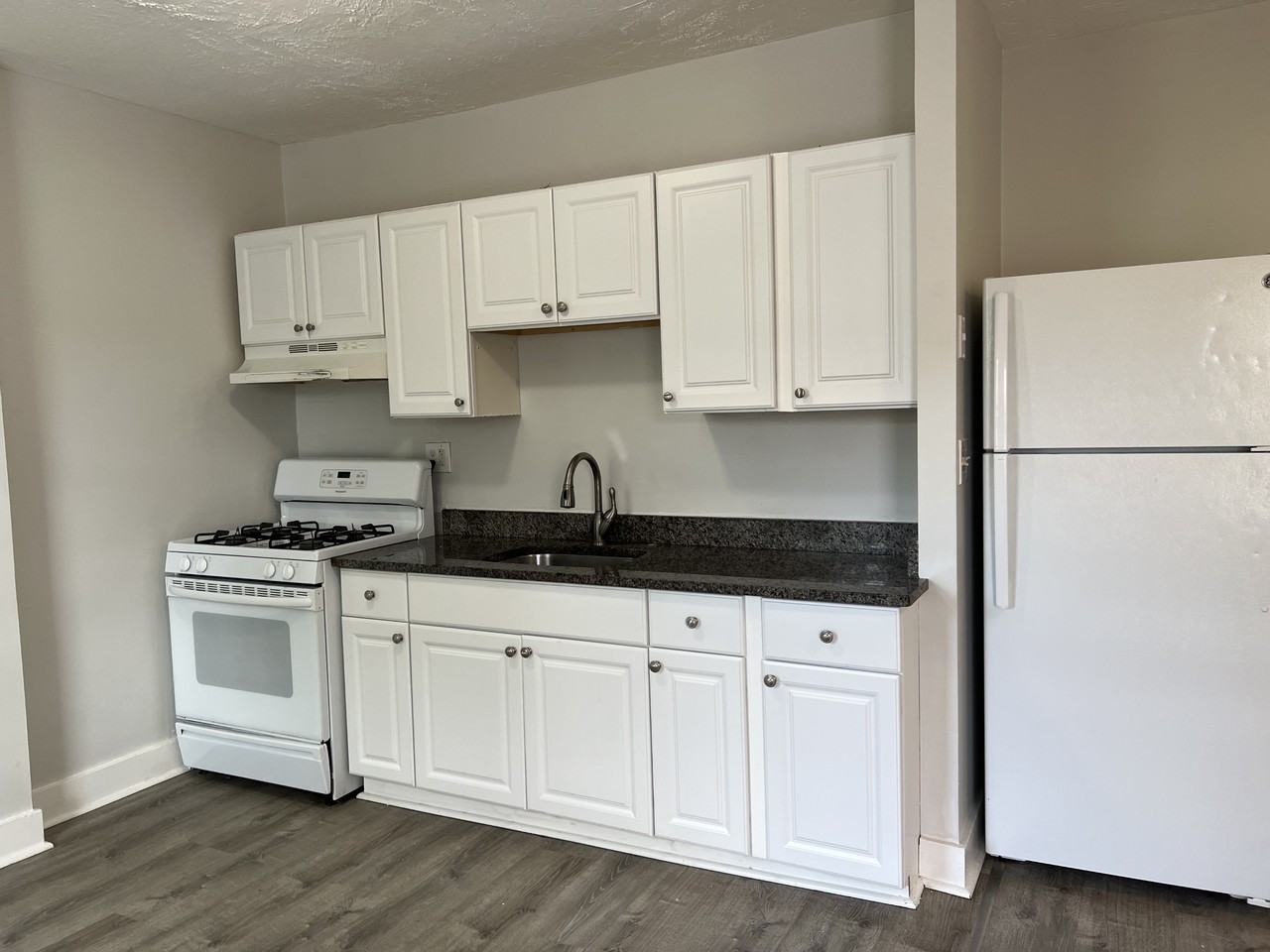 207-209 Broadway - Photo 3 of 10