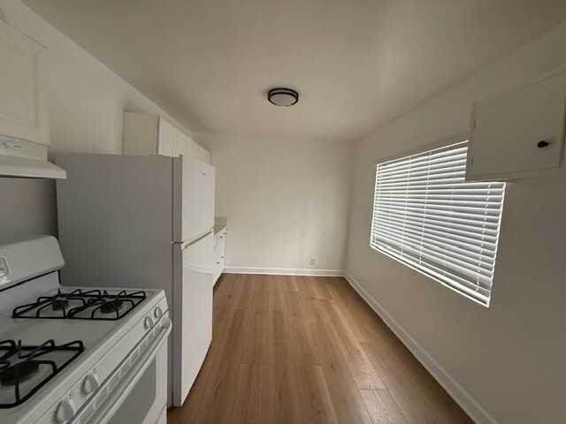 11106 S. Normandie Ave. - Photo 5 of 8