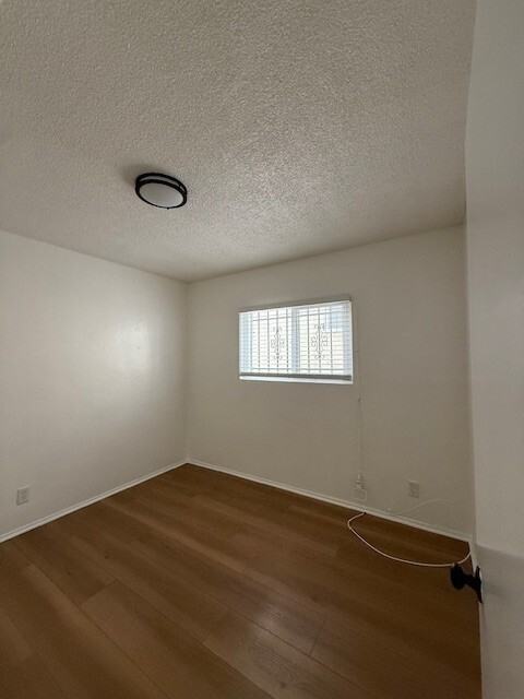 11106 S. Normandie Ave. - Photo 7 of 8