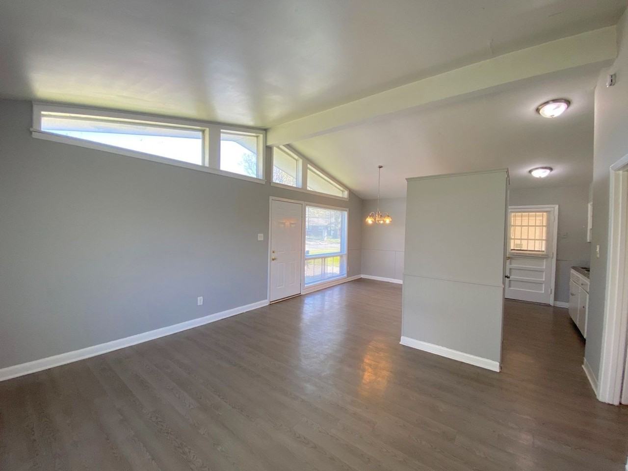 4547 Angel Ave - Photo 3 of 14