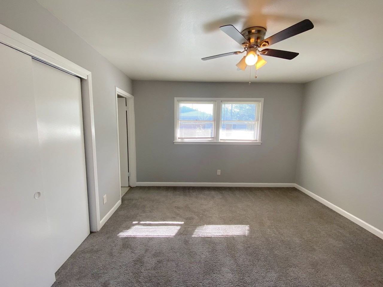 4547 Angel Ave - Photo 4 of 14