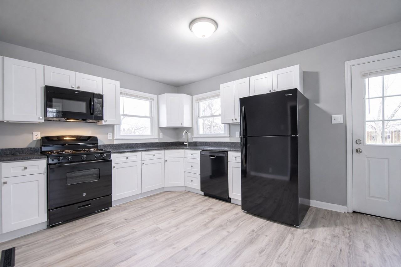 306 Progress St #1 - Photo 2 of 9