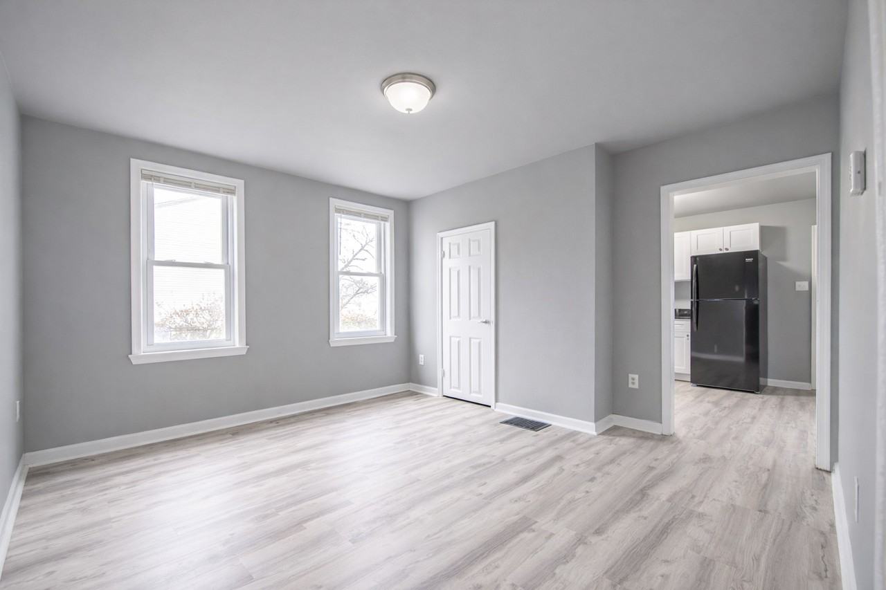 306 Progress St #1 - Photo 4 of 9