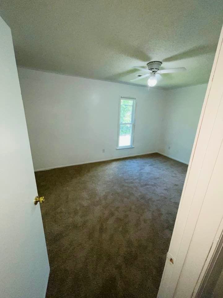 Arlington Retreat Apartments - Photo 3 of 10