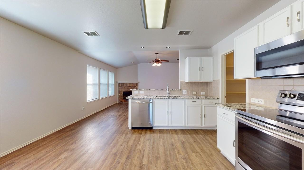 2015 Gardenia Dr #1 - Photo 2 of 10