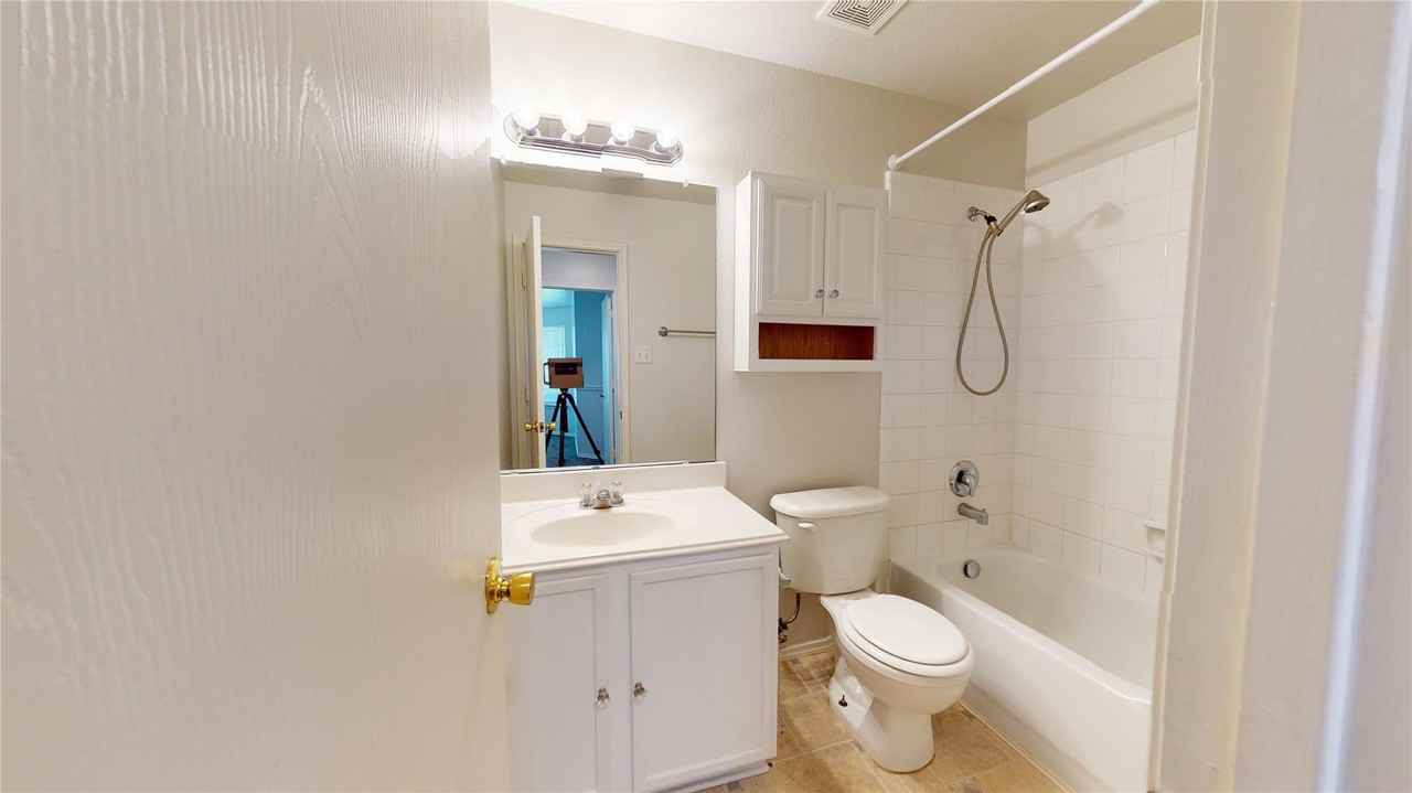 2015 Gardenia Dr #1 - Photo 6 of 10