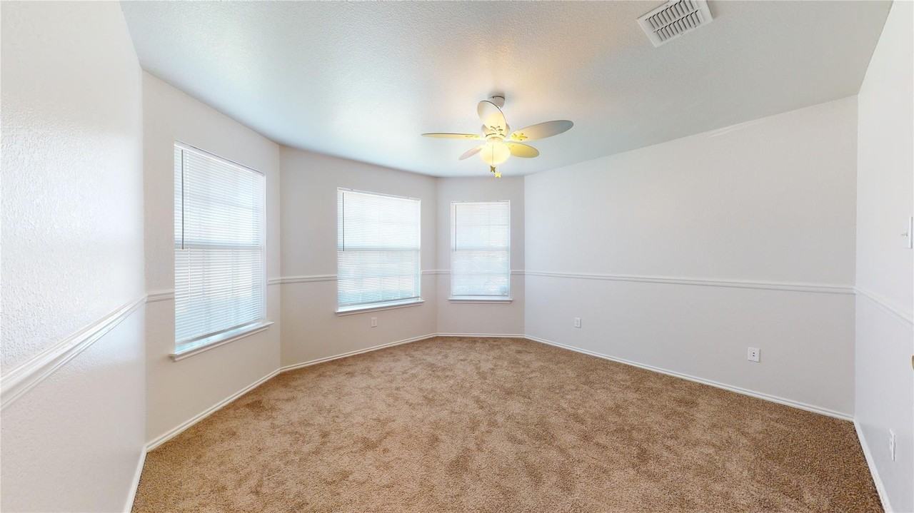 2015 Gardenia Dr #1 - Photo 7 of 10