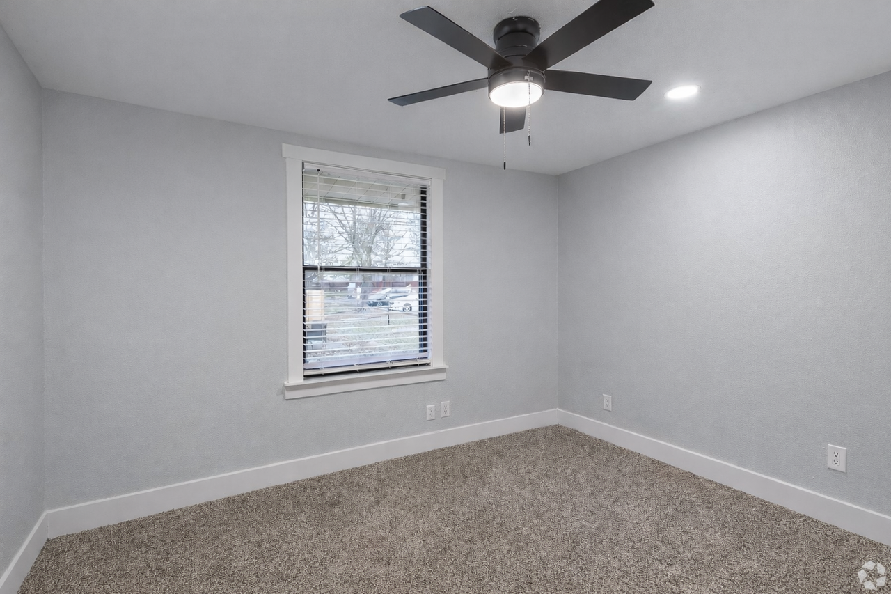 Meadowood Apartments - Photo 3 of 5