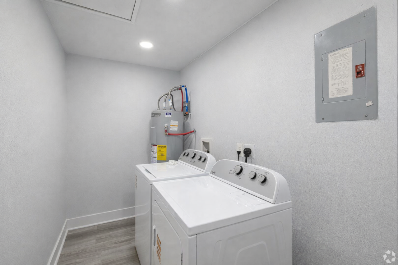 Meadowood Apartments - Photo 5 of 5