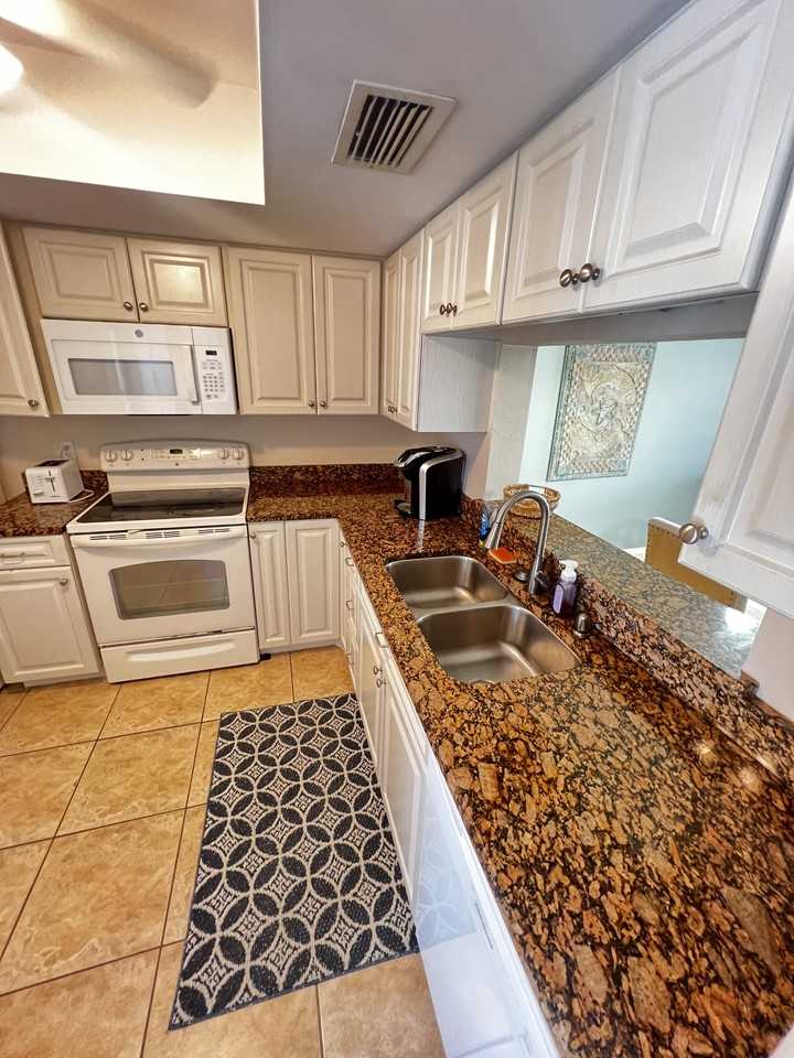 3813 Se 11th Pl #1214 - Photo 3 of 21