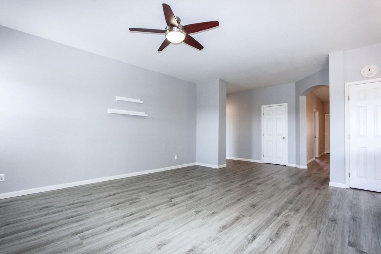 13007 E Madrid St - Photo 4 of 21