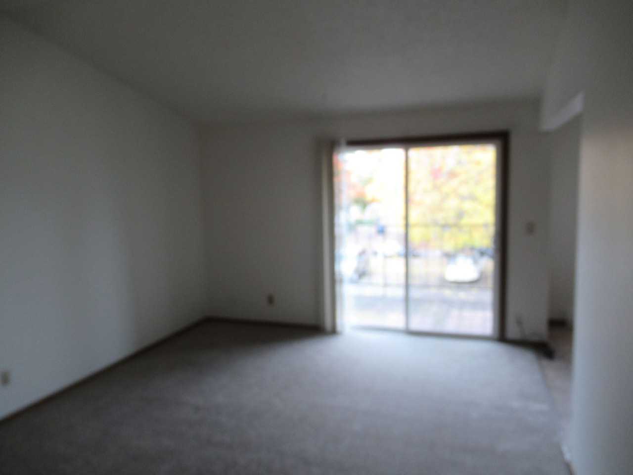 1549 Commercial St Se - Photo 6 of 16