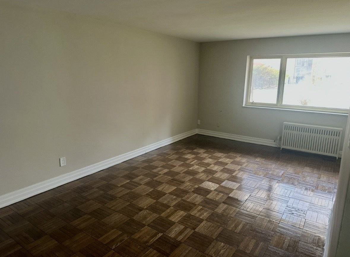 836 Roselawn Ave - Photo 2 of 9