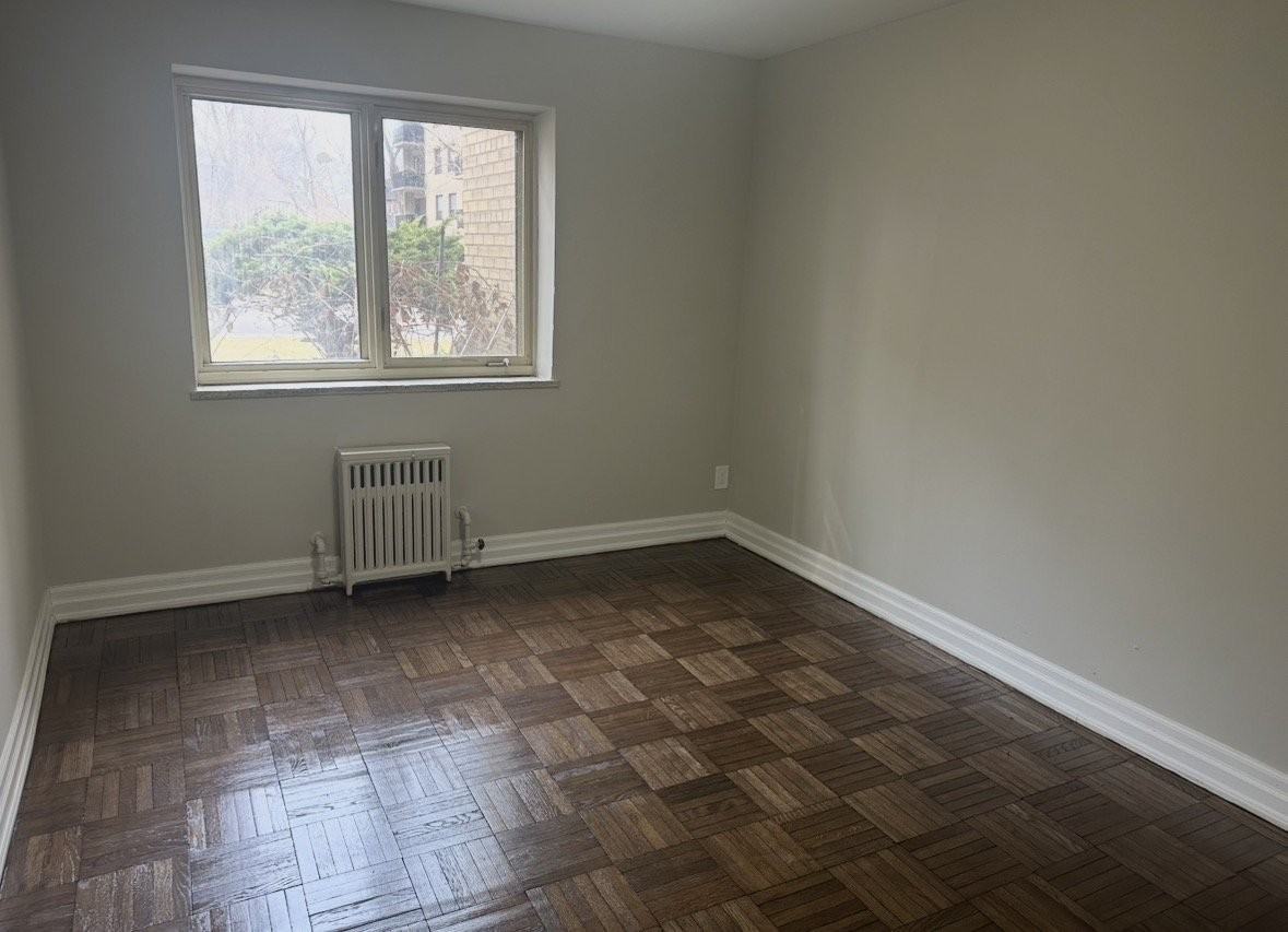 836 Roselawn Ave - Photo 6 of 9