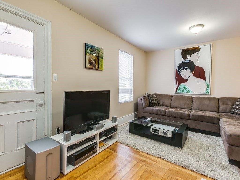 115 Arlington Ave - Photo 7 of 10