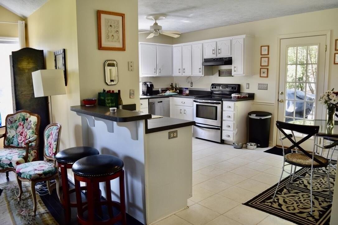 1144 Sizemore Rd - Photo 5 of 15