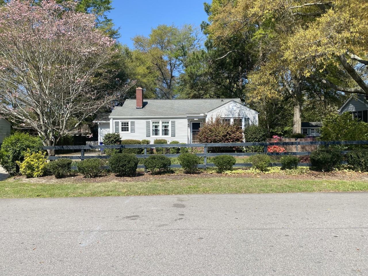 337 E Boundary Ave Se - Photo 2 of 18