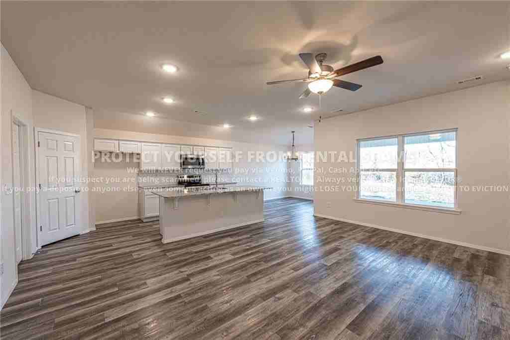 916 E Bunting St - Photo 3 of 16