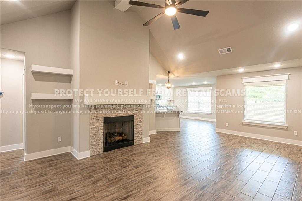 45 W Pitts St - Photo 7 of 22