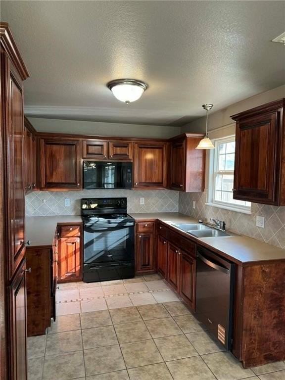 1457 Prairie View Ave - Photo 3 of 19