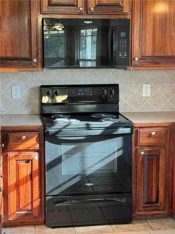 1457 Prairie View Ave - Photo 4 of 19