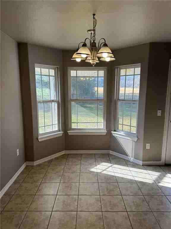 1457 Prairie View Ave - Photo 5 of 19