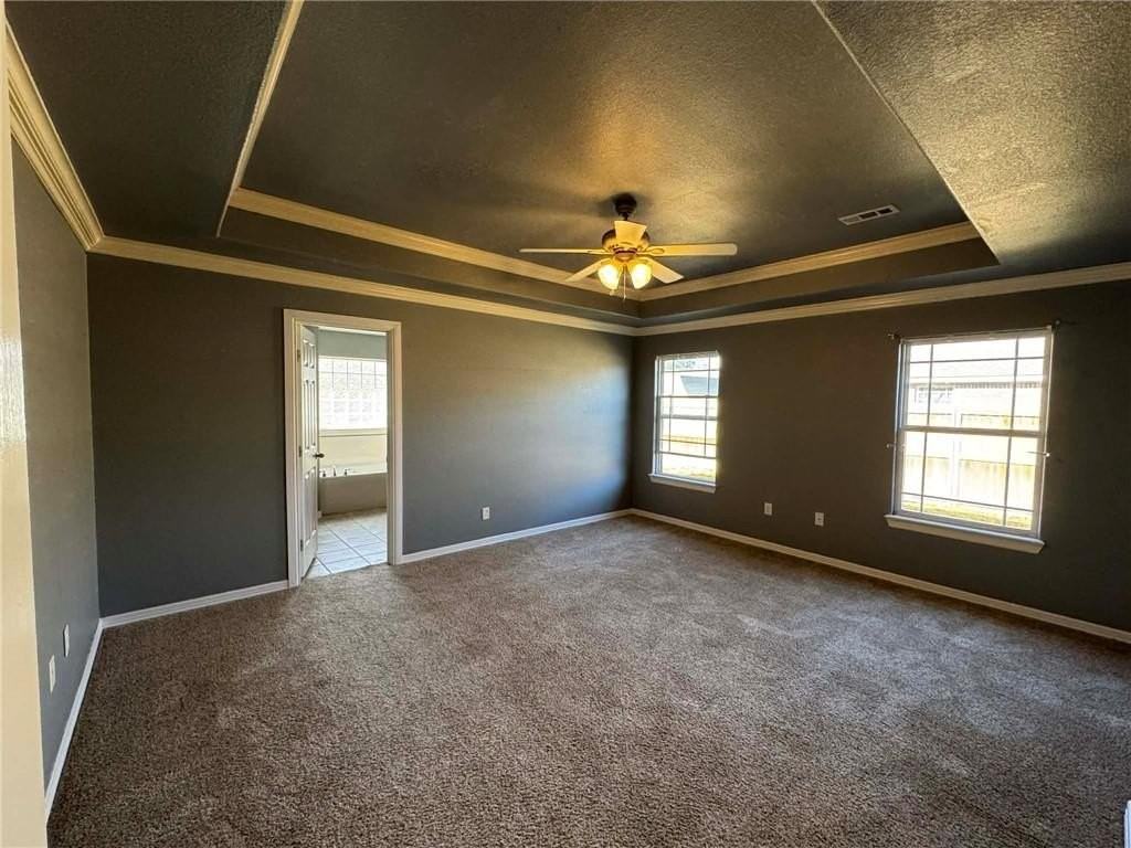 1457 Prairie View Ave - Photo 6 of 19