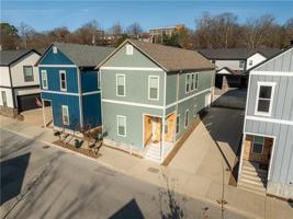 featured image of 146 E South St