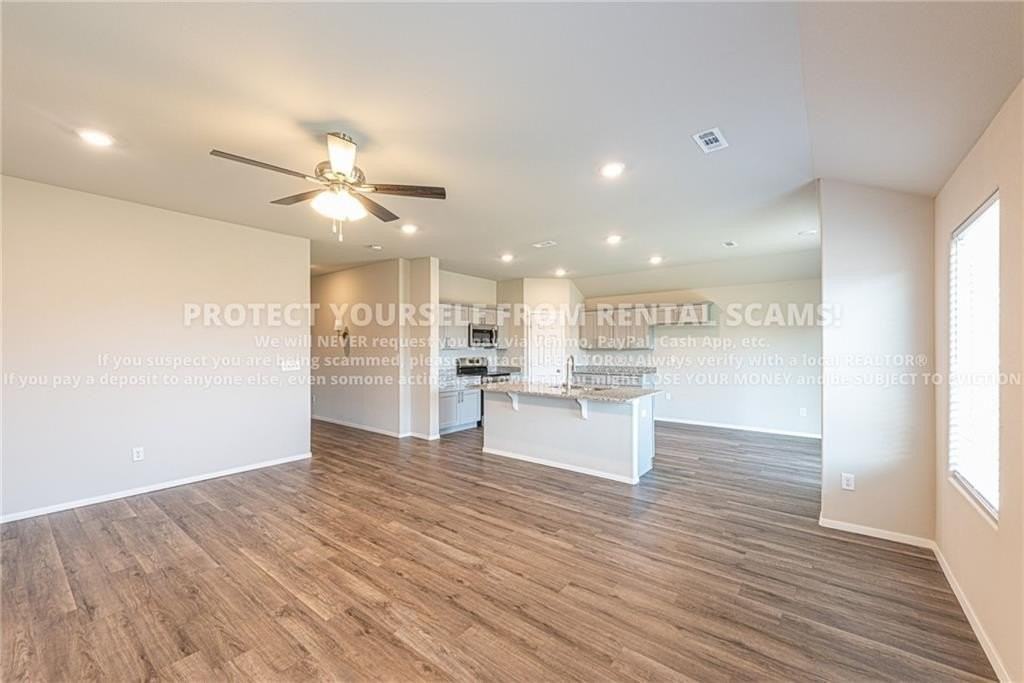 2932 W Obsidian St - Photo 5 of 15