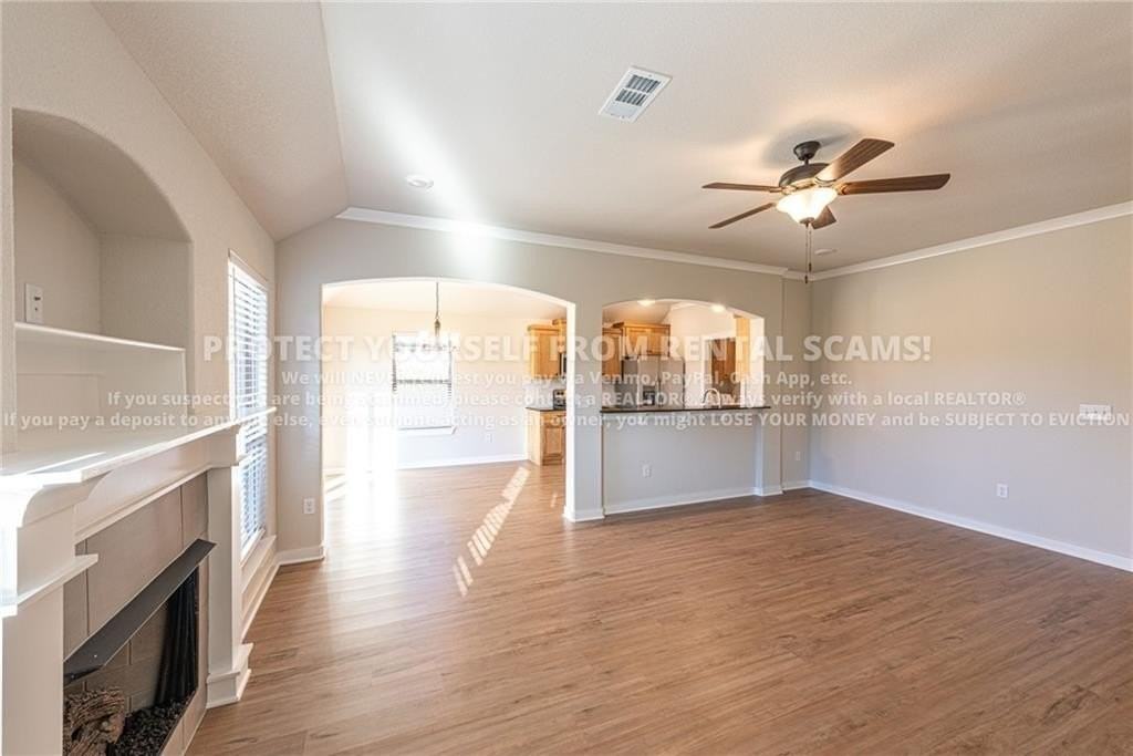 4491 W Newton Ave - Photo 5 of 16