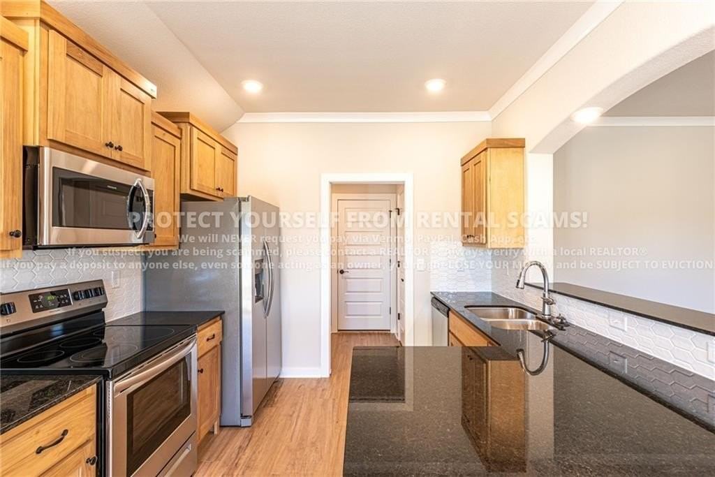 4491 W Newton Ave - Photo 7 of 16