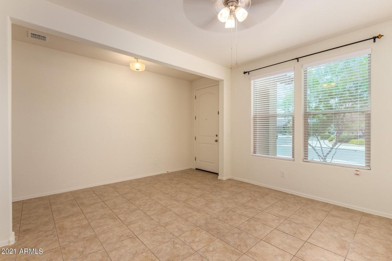 7503 S 12th Ave - Photo 6 of 27