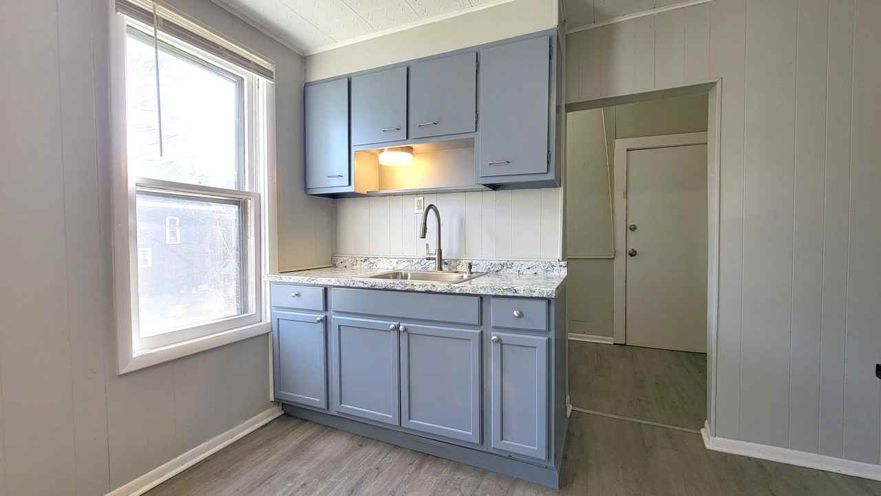 334 Parkdale Ave #336UPPER - Photo 2 of 17