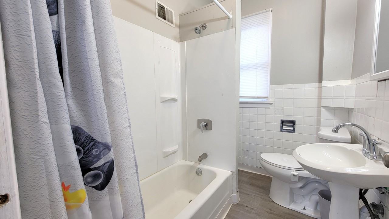 334 Parkdale Ave #336UPPER - Photo 6 of 17