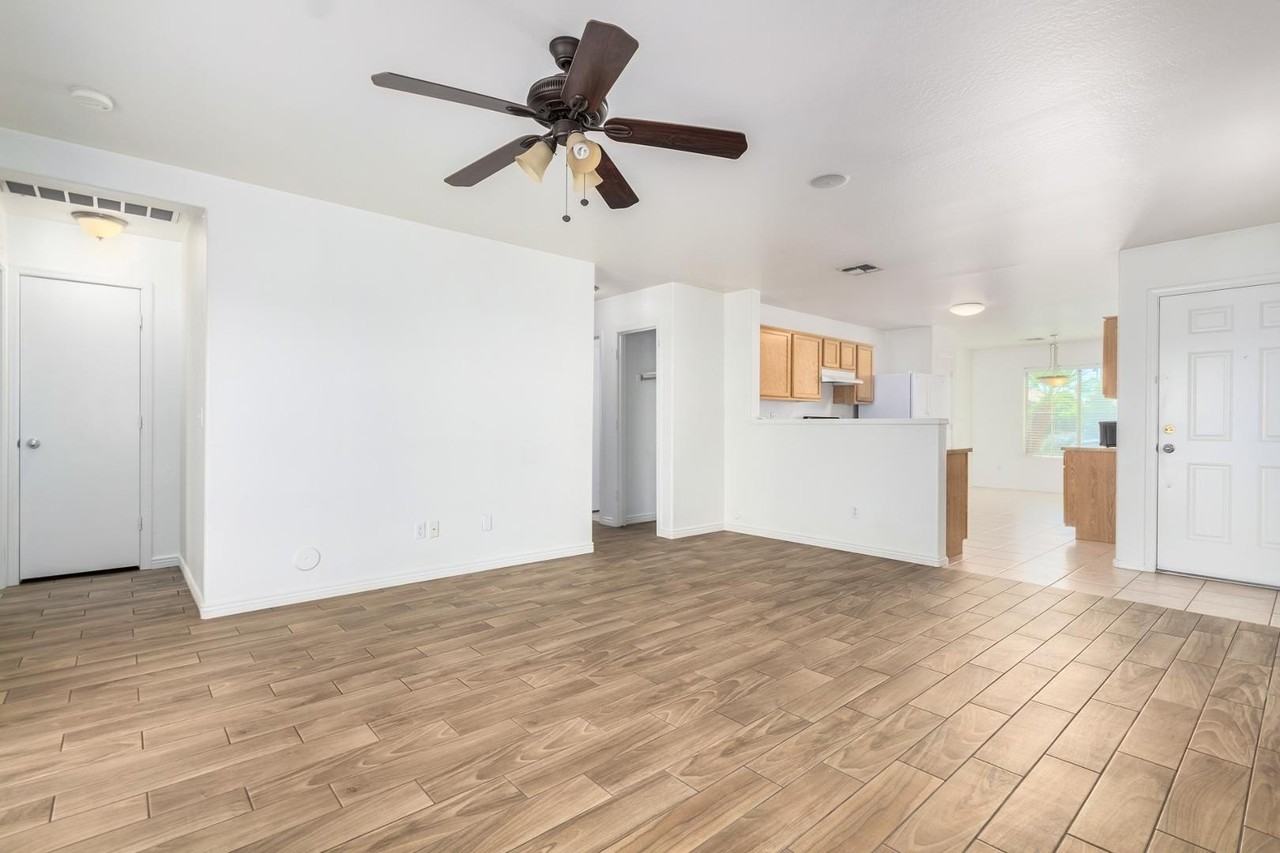 44850 W Bahia Dr - Photo 3 of 20