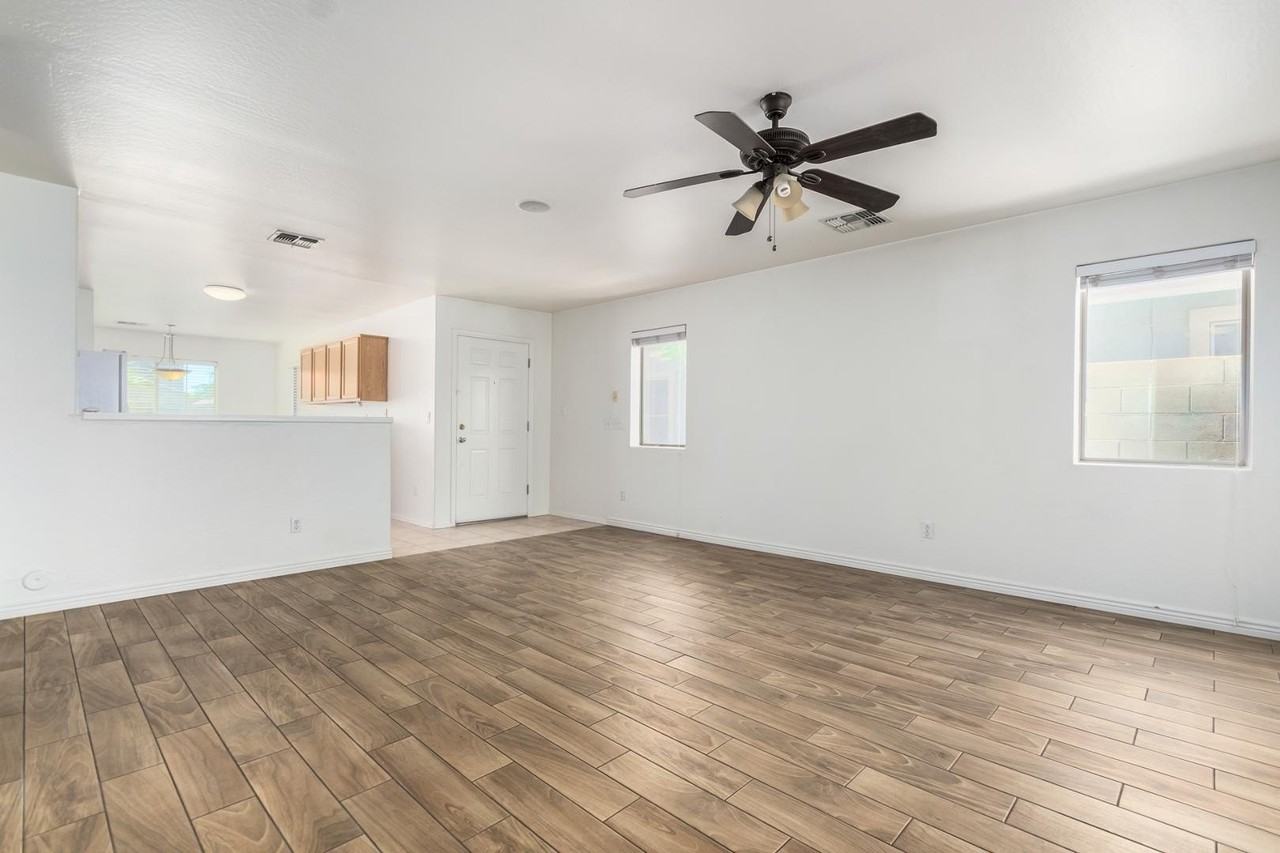 44850 W Bahia Dr - Photo 4 of 20