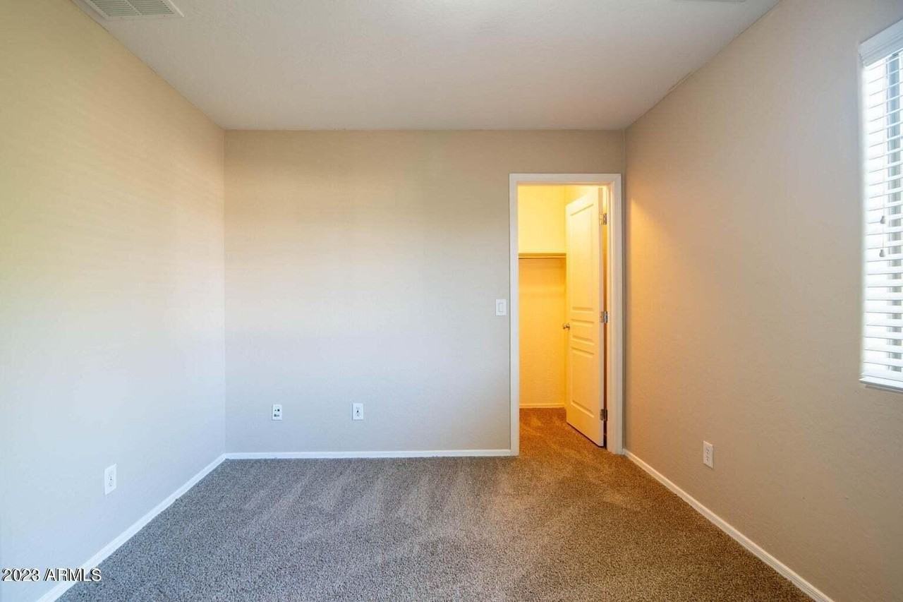 12865 N 151st Dr - Photo 6 of 40