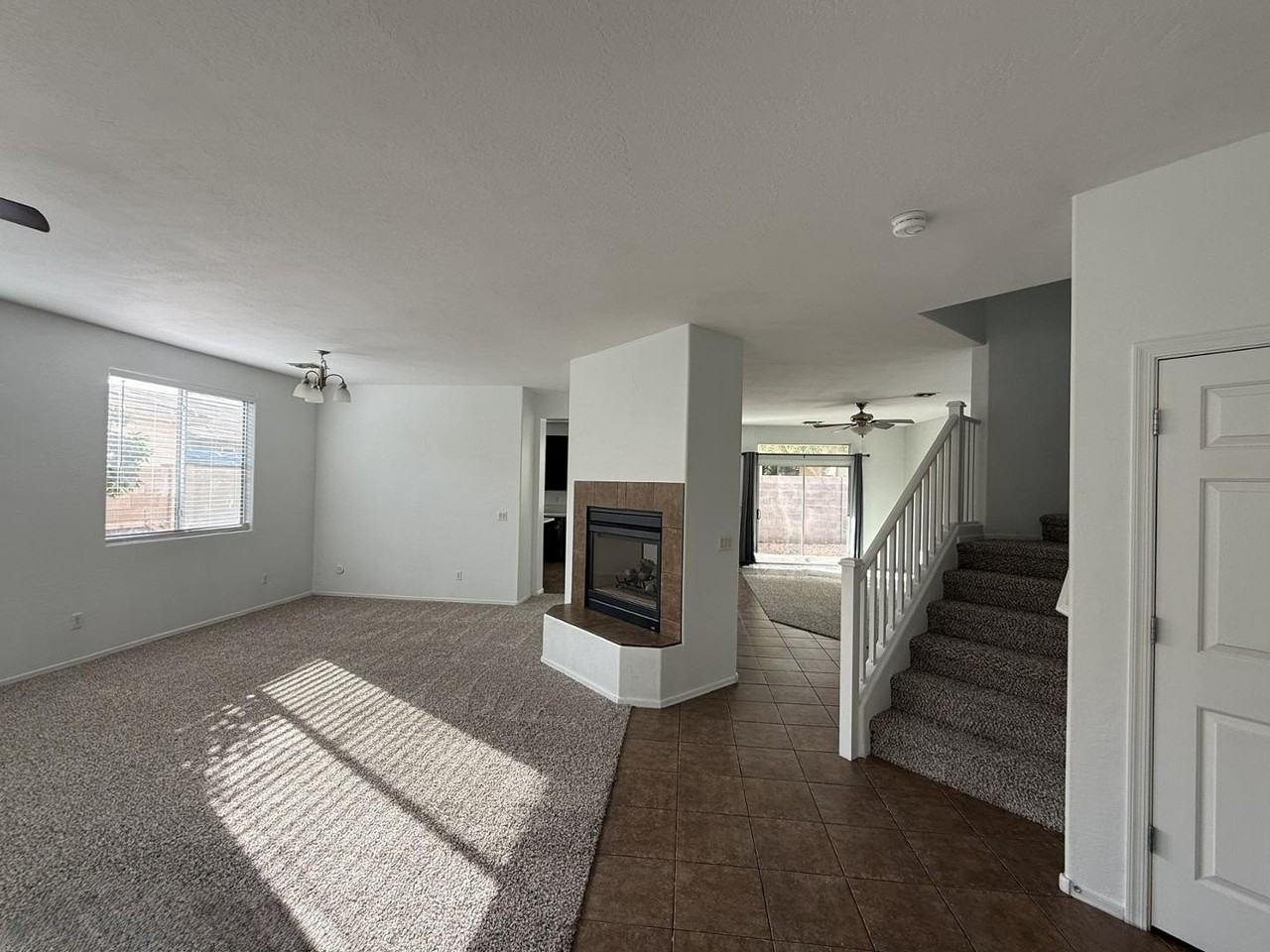 1235 E Julian Dr - Photo 6 of 27