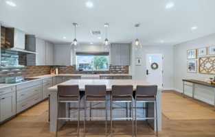 featured image of 6202 E Calle Redonda