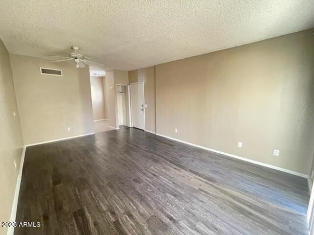 2802 E Monte Cristo Ave Apt 102 - Photo 3 of 10