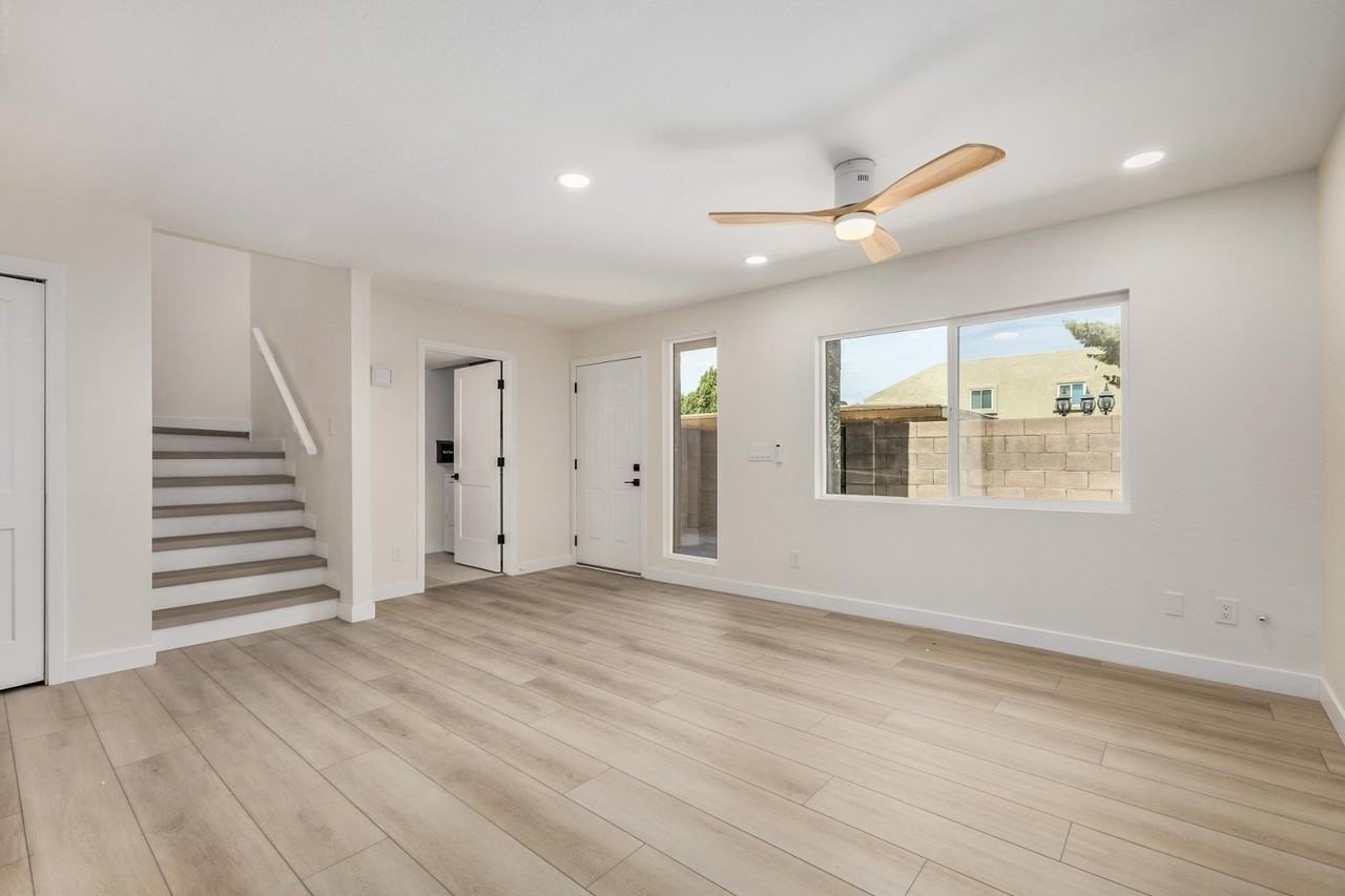 222 W Brown Rd Apt 104 - Photo 2 of 27