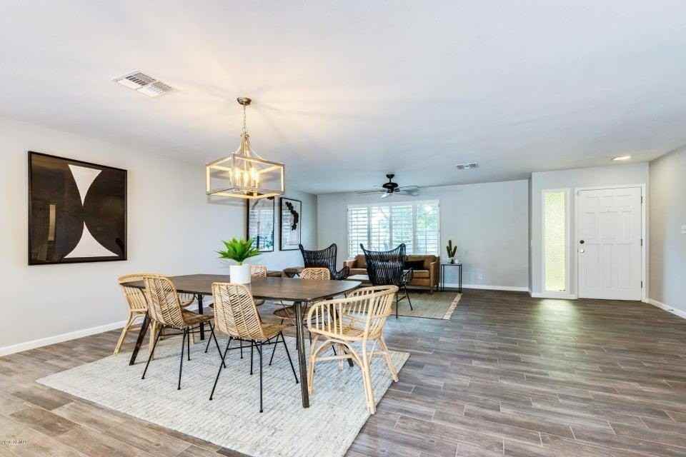 2218 E Cactus Wren Dr - Photo 2 of 19