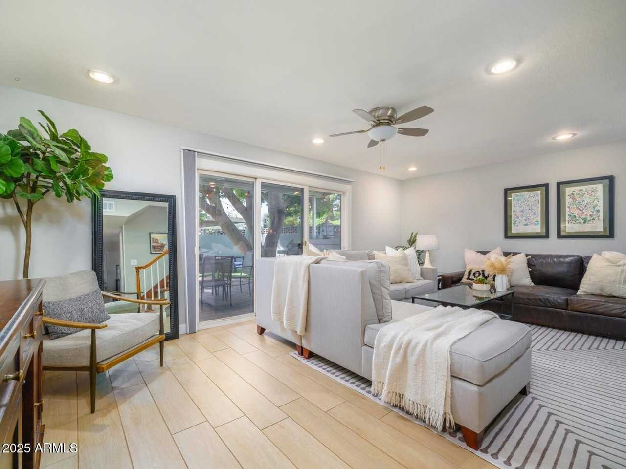 4001 E Campbell Ave - Photo 3 of 27