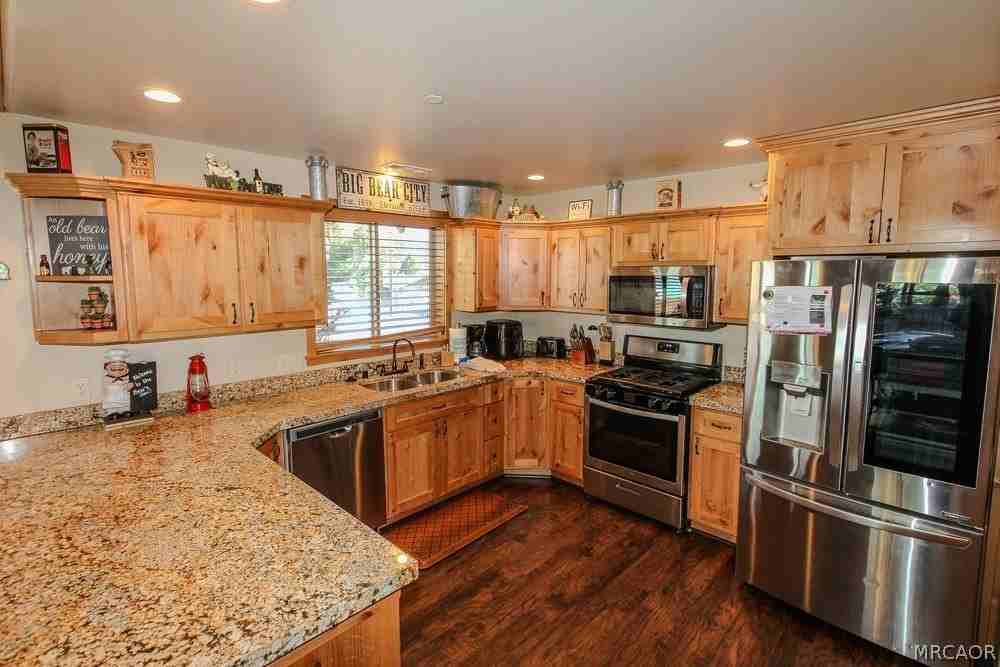 965 Fir Ln - Photo 5 of 21