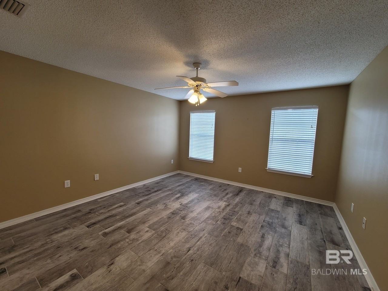 22410 Beaver Creek Ln - Photo 7 of 15